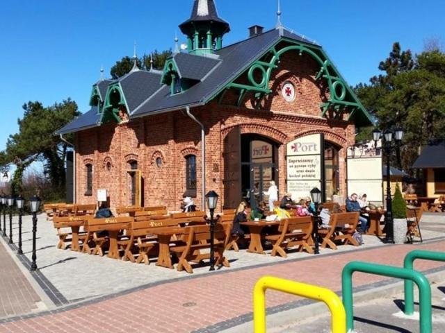 Apartament Z Panoramicznym Widokiem Na Morze Blisko Plazy I Centrum Pl Eng De Miedzyzdroje Exteriör bild