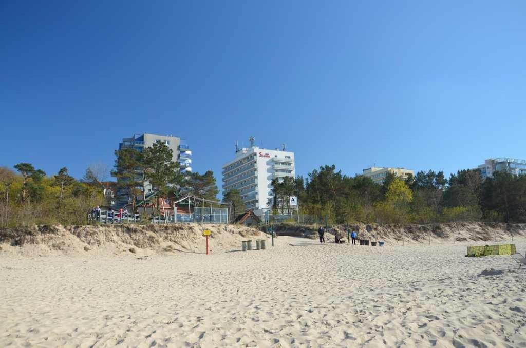 Apartament Z Panoramicznym Widokiem Na Morze Blisko Plazy I Centrum Pl Eng De Miedzyzdroje Exteriör bild